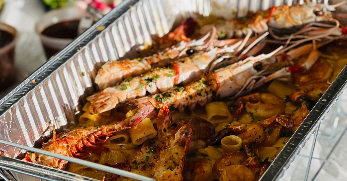 Casual Barbecues: A Unique Twist for Outdoor Weddings